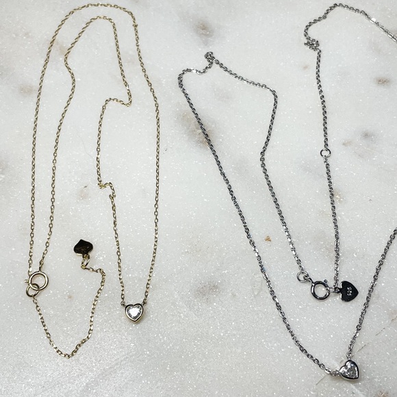 14k Gold Dainty .2ct heart necklace - Picture 4 of 8